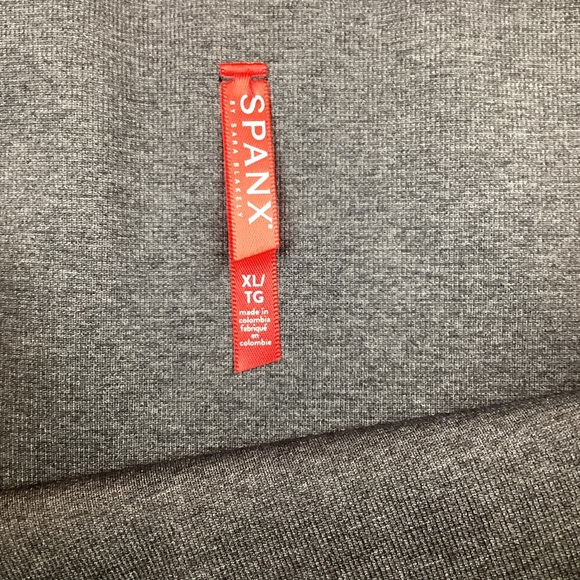 Spanx Seamless Leggings Dark Gray - Like New - Picture 9 of 12